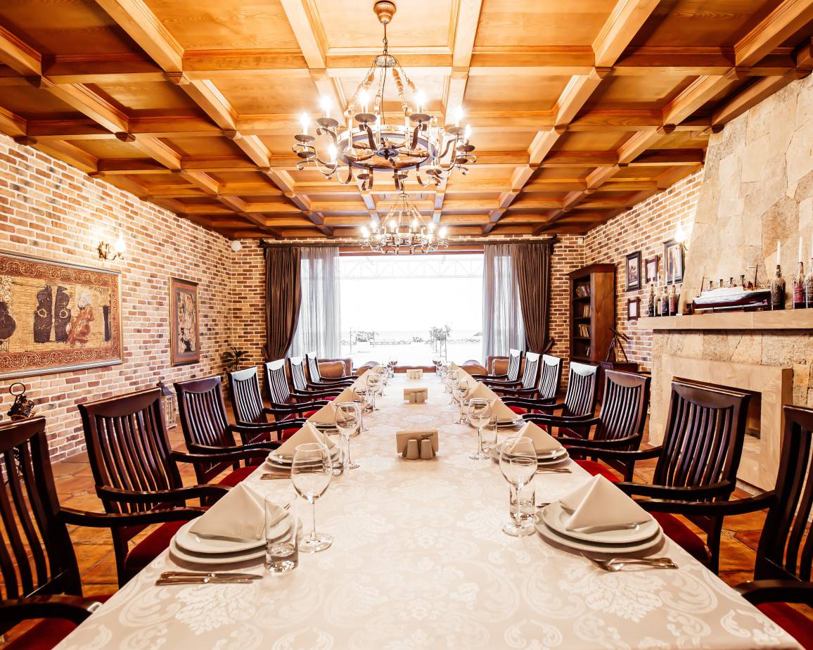 Bombay Blues - It's opening