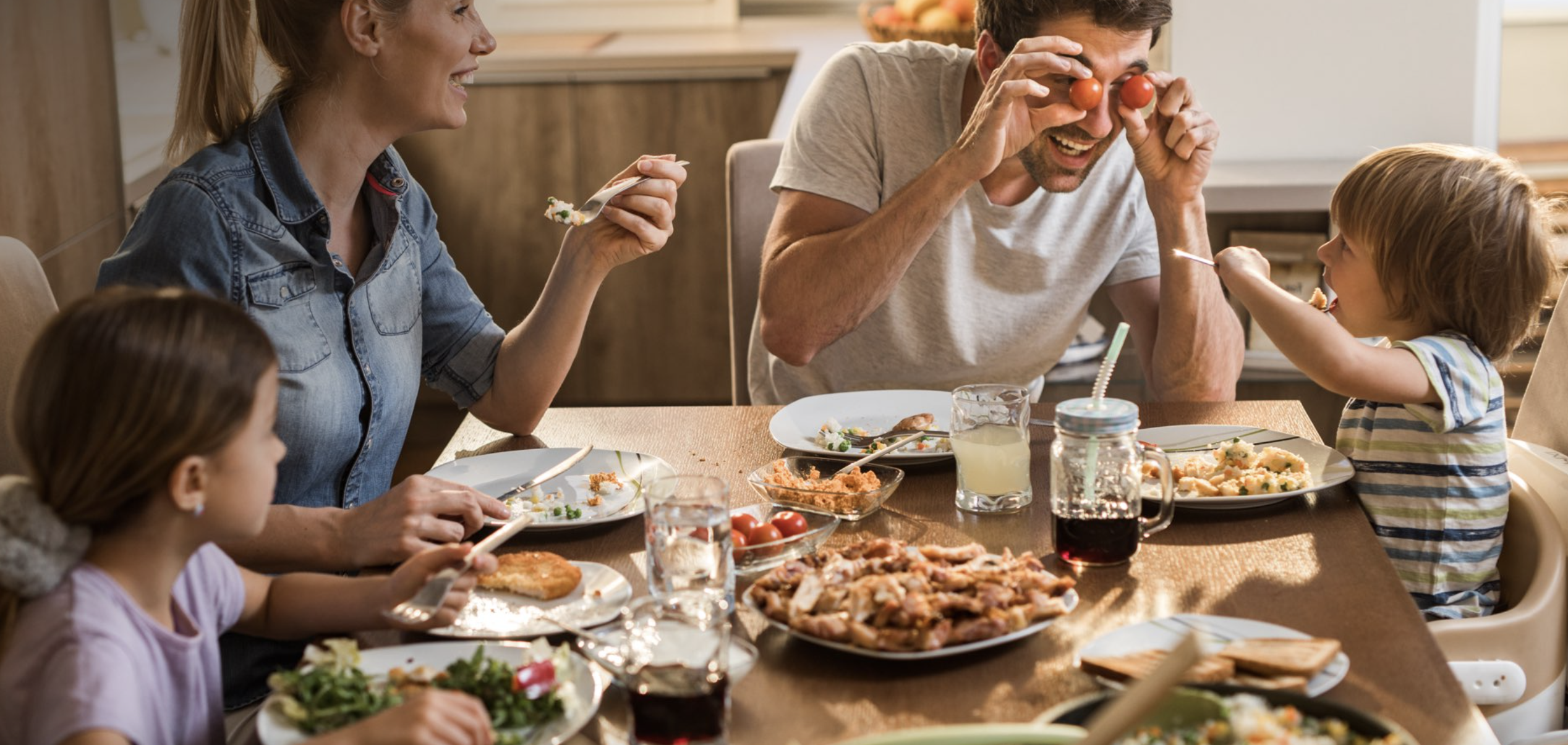 The Role of Family Meals in Fostering Healthy Eating Habits