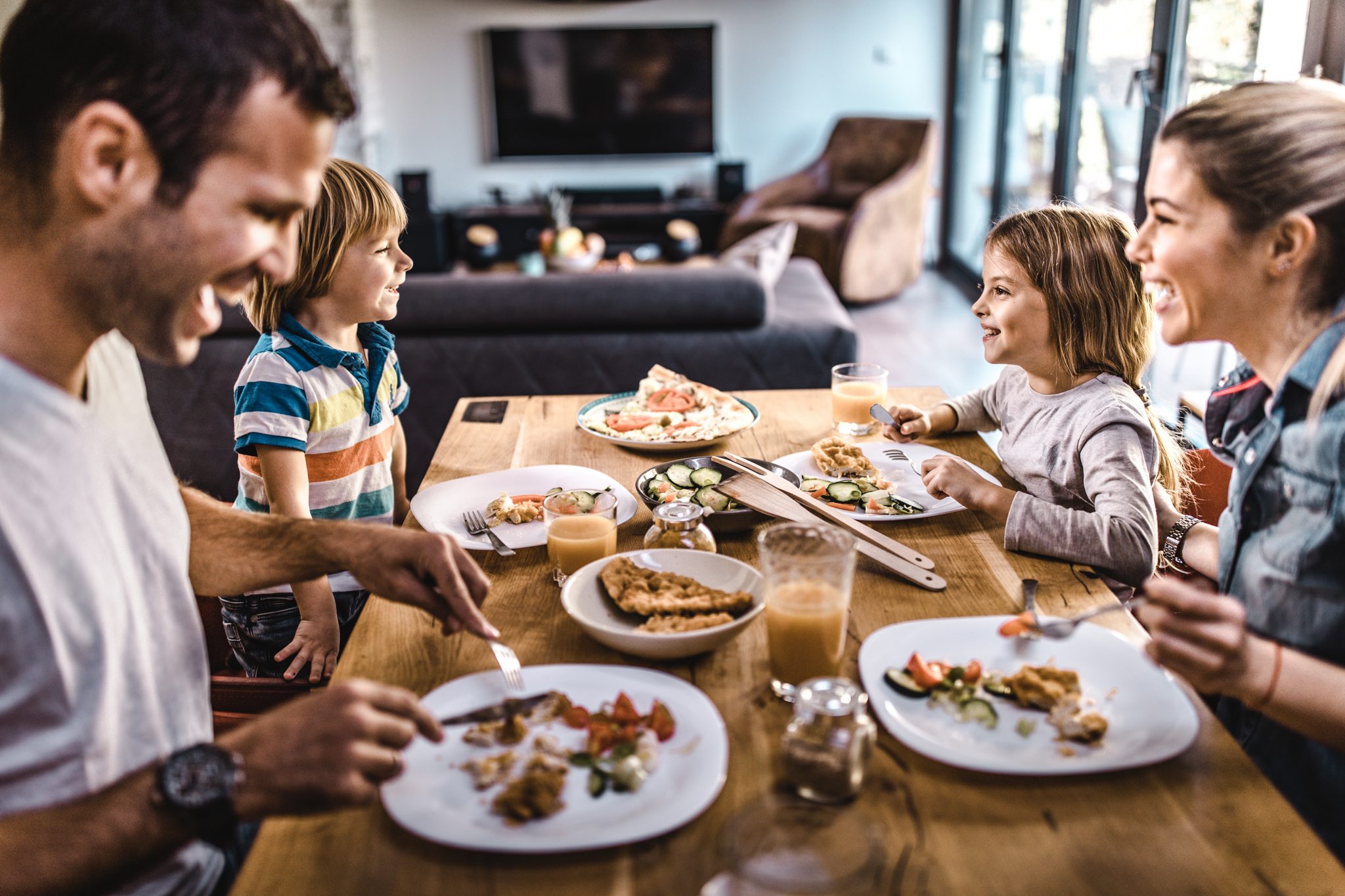 The Benefits of Family Meals for Mental Health and Stress Reduction