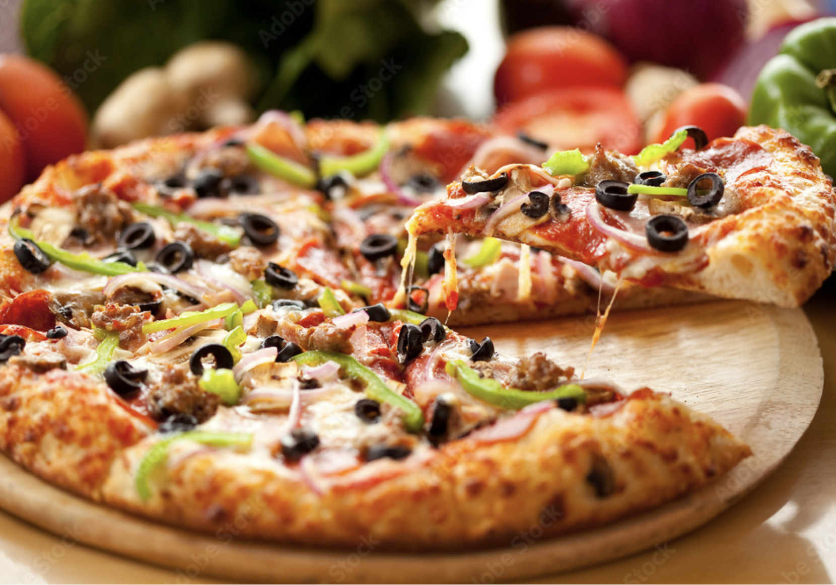 The Ultimate Guide to Making Homemade Pizza: Tips and Tricks